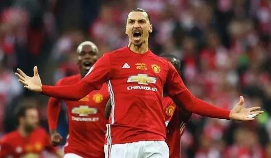 迫使他们在 迫使他们在